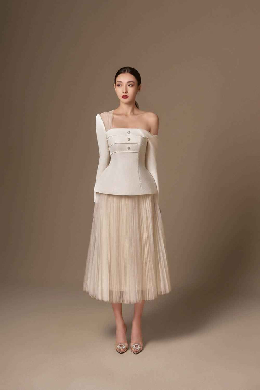 Alya Asymmetric Shoulder Top