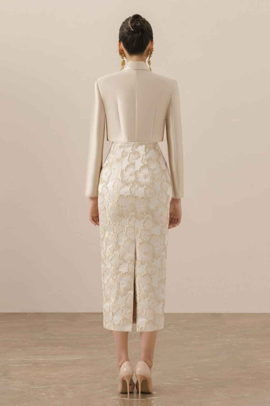 Amara Bolera Cropped V-Neck Taffeta Jacket