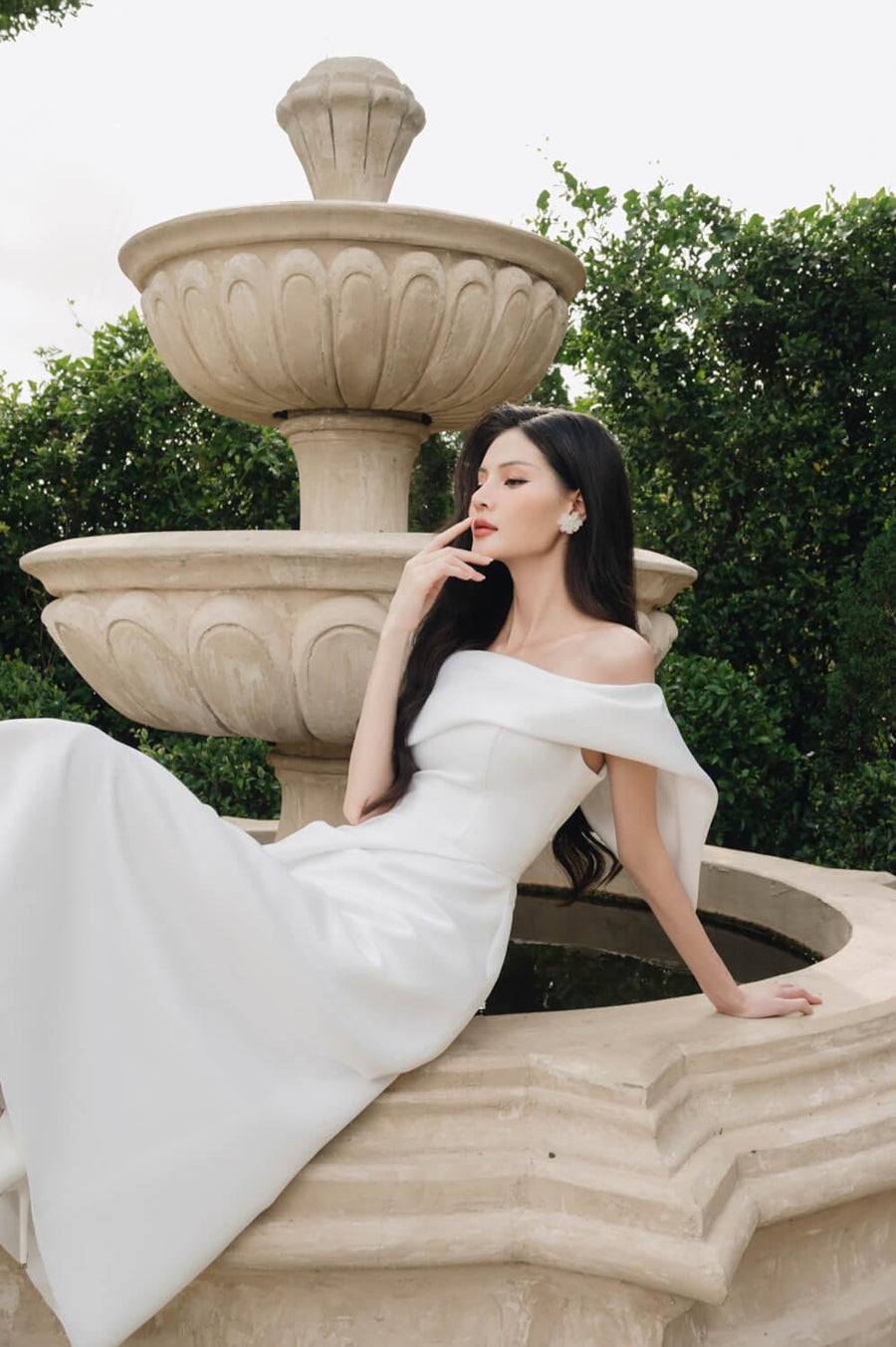 Amberly Fit and Flare Off-Shoulder Taffeta Below The Knee Dress Midi Dress Larmes