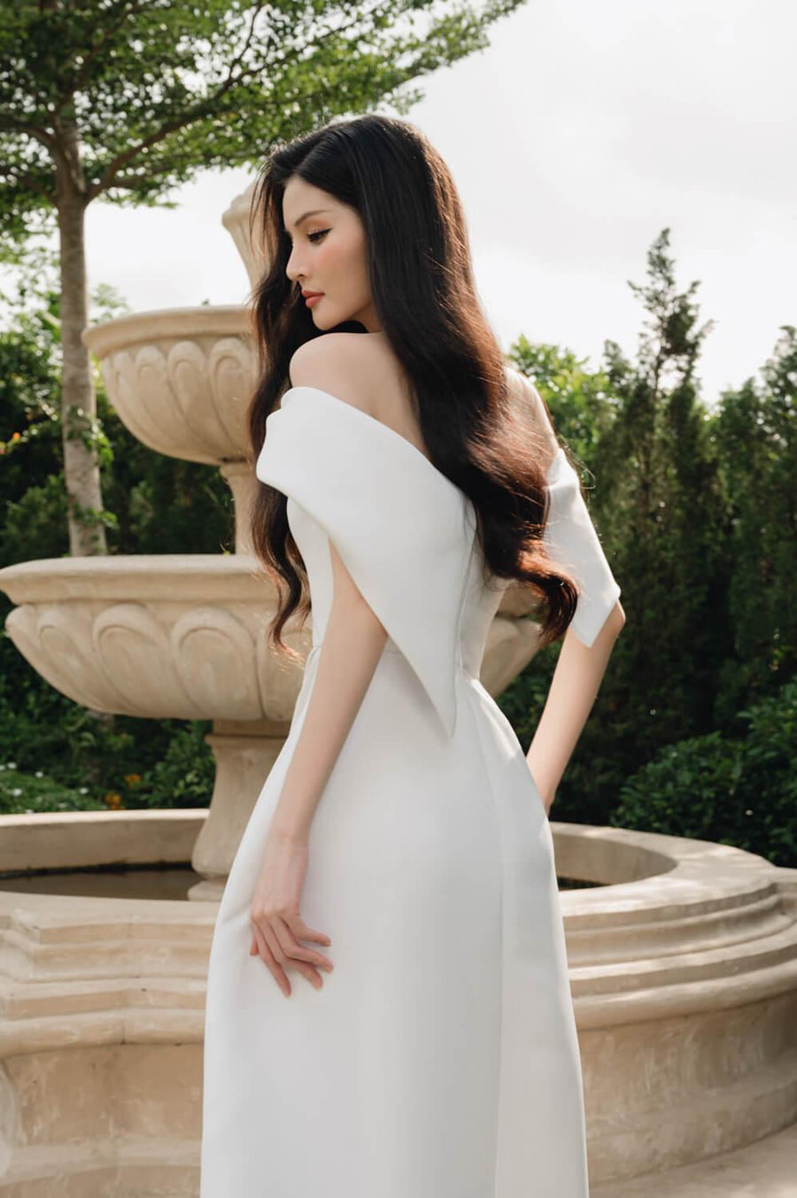 Amberly Fit and Flare Off-Shoulder Taffeta Below The Knee Dress Midi Dress Larmes