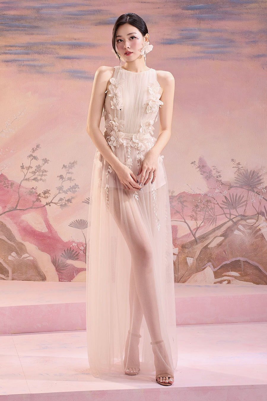 Donna Gathered Flower Applique Mesh Silk Floor Length Dress Maxi Dress Angeletta
