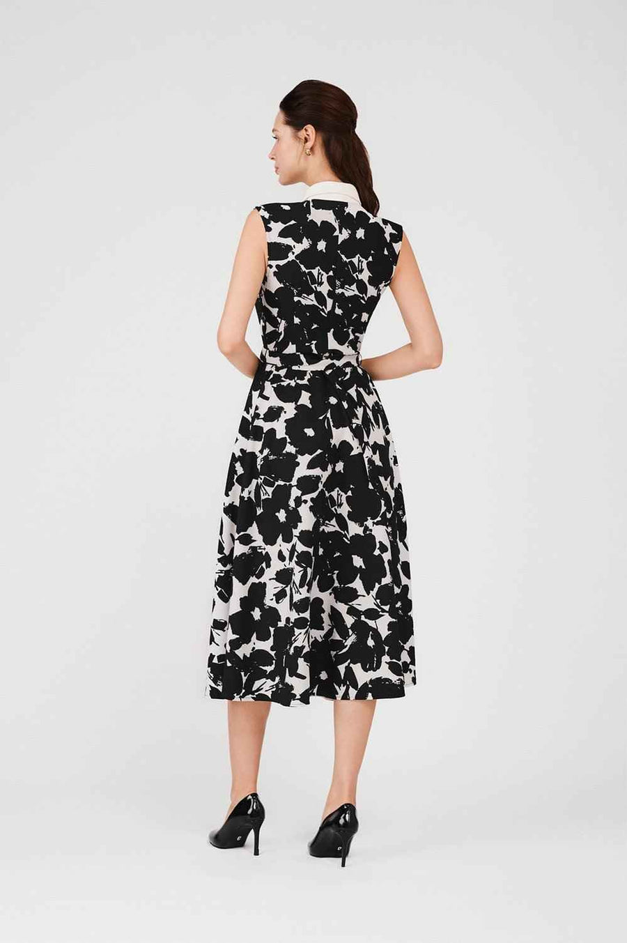 Ariyah A-line Single Breasted Poly Silk Midi Dress