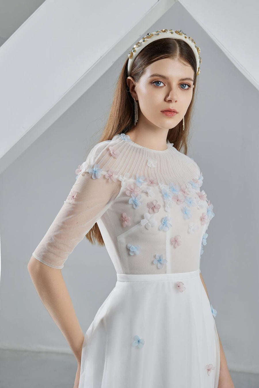 Ashlyn A-line Round Neck Organza Midi Dress 2
