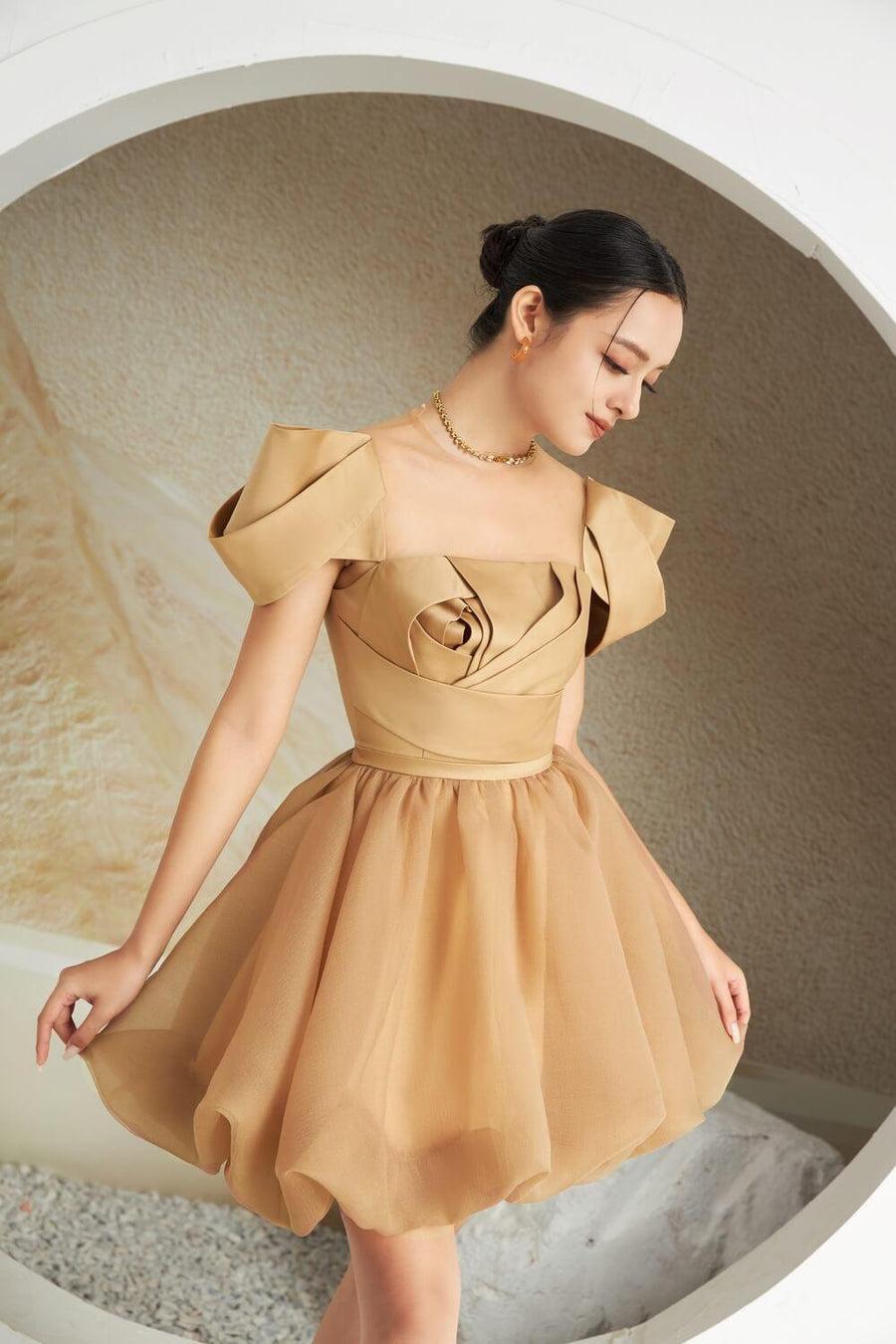 Bethe Fit and Flare Square Neck Organza Knee-length Dress 14