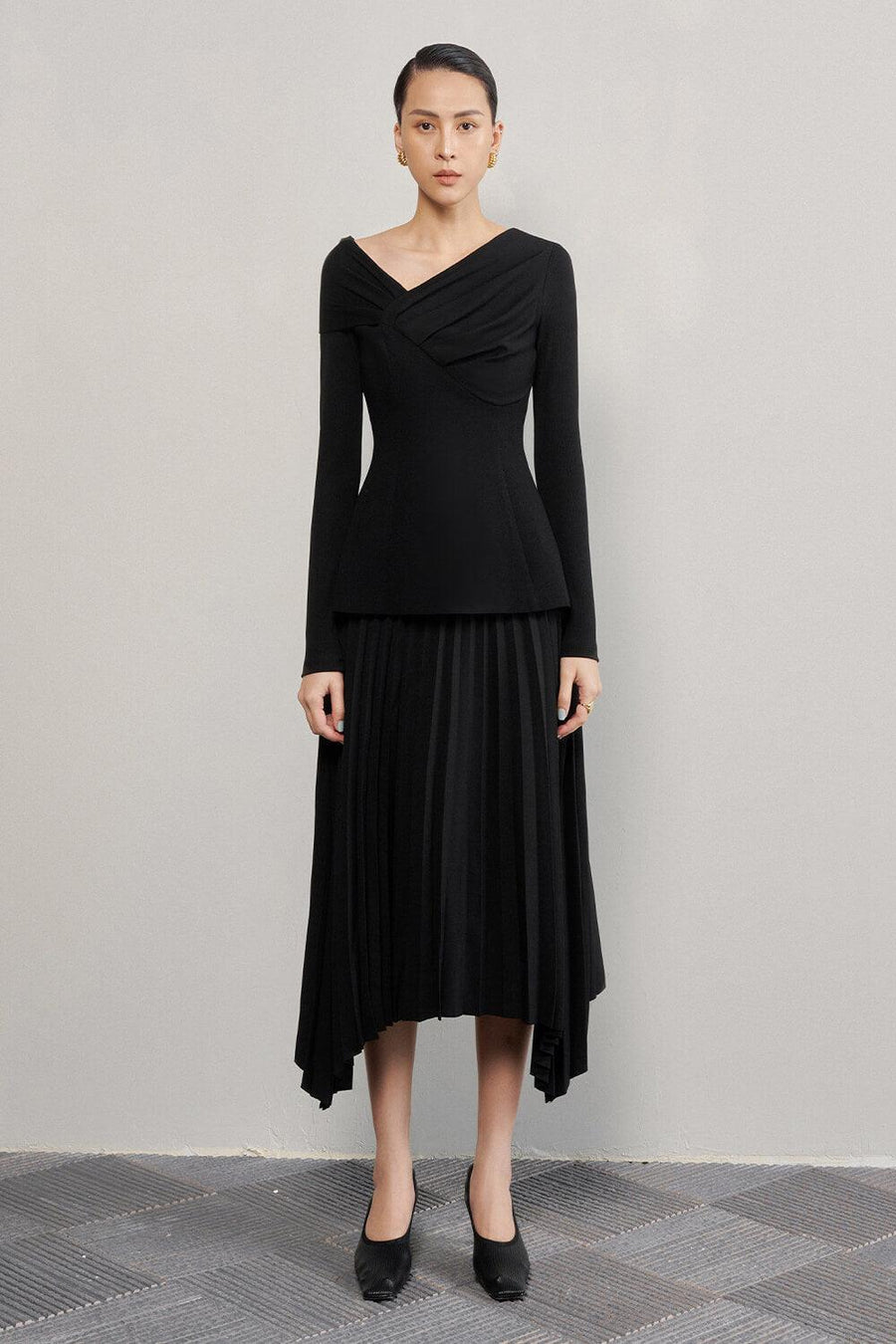 Brianna Sheath Asymmetric Neck Crinkle Crepe Top Long Sleeved Top Eegen Studio