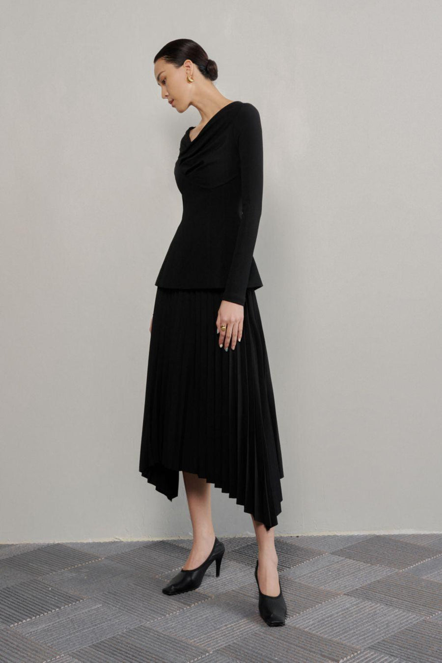 Brianna Sheath Asymmetric Neck Crinkle Crepe Top Long Sleeved Top Eegen Studio