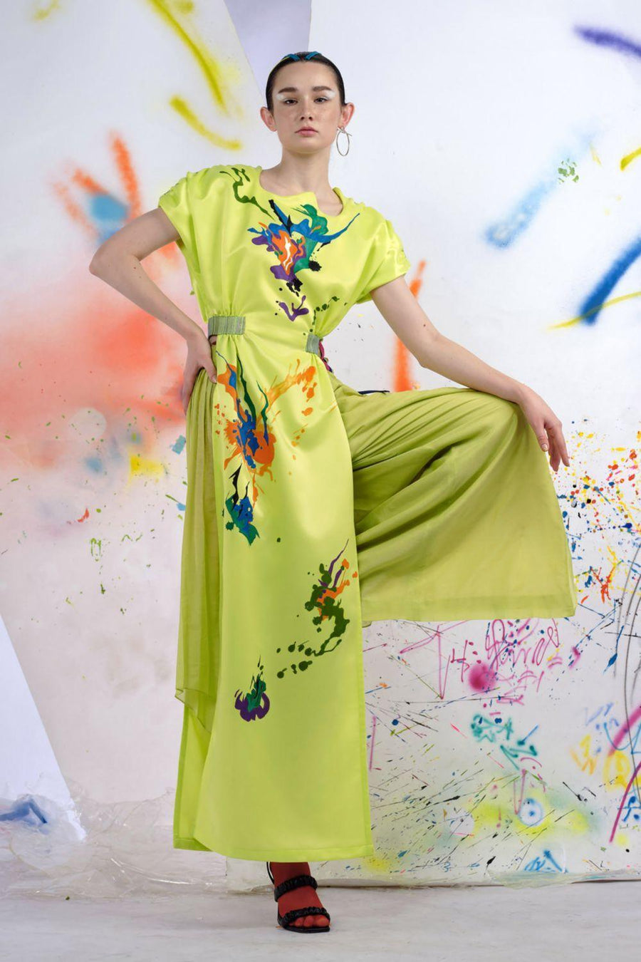 Brilliant A-line Curved Neck Duchess Satin Ao Dai 5