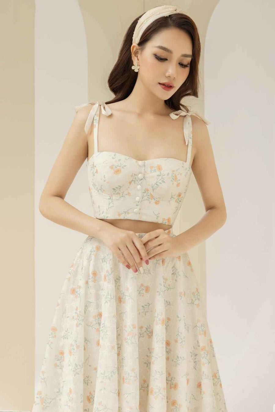 Carmen Bodycon Semi-Heart Neck Polyester Chiffon Crop Top