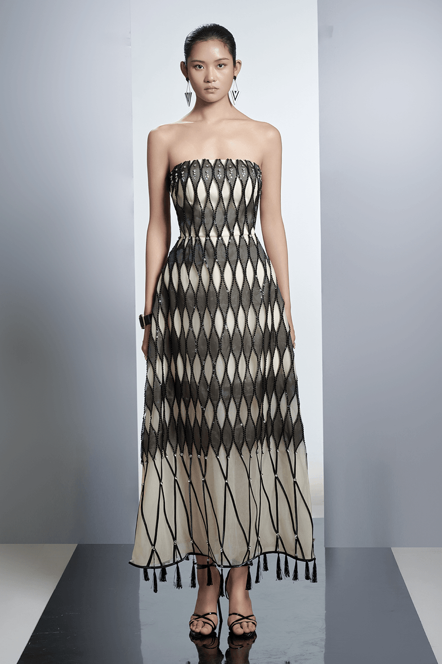 Malakai A-line Straight Across Neck Polyester Maxi Dress 4