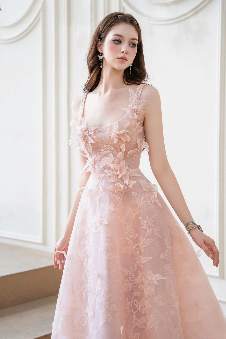Cira Applique Midi Dress 4
