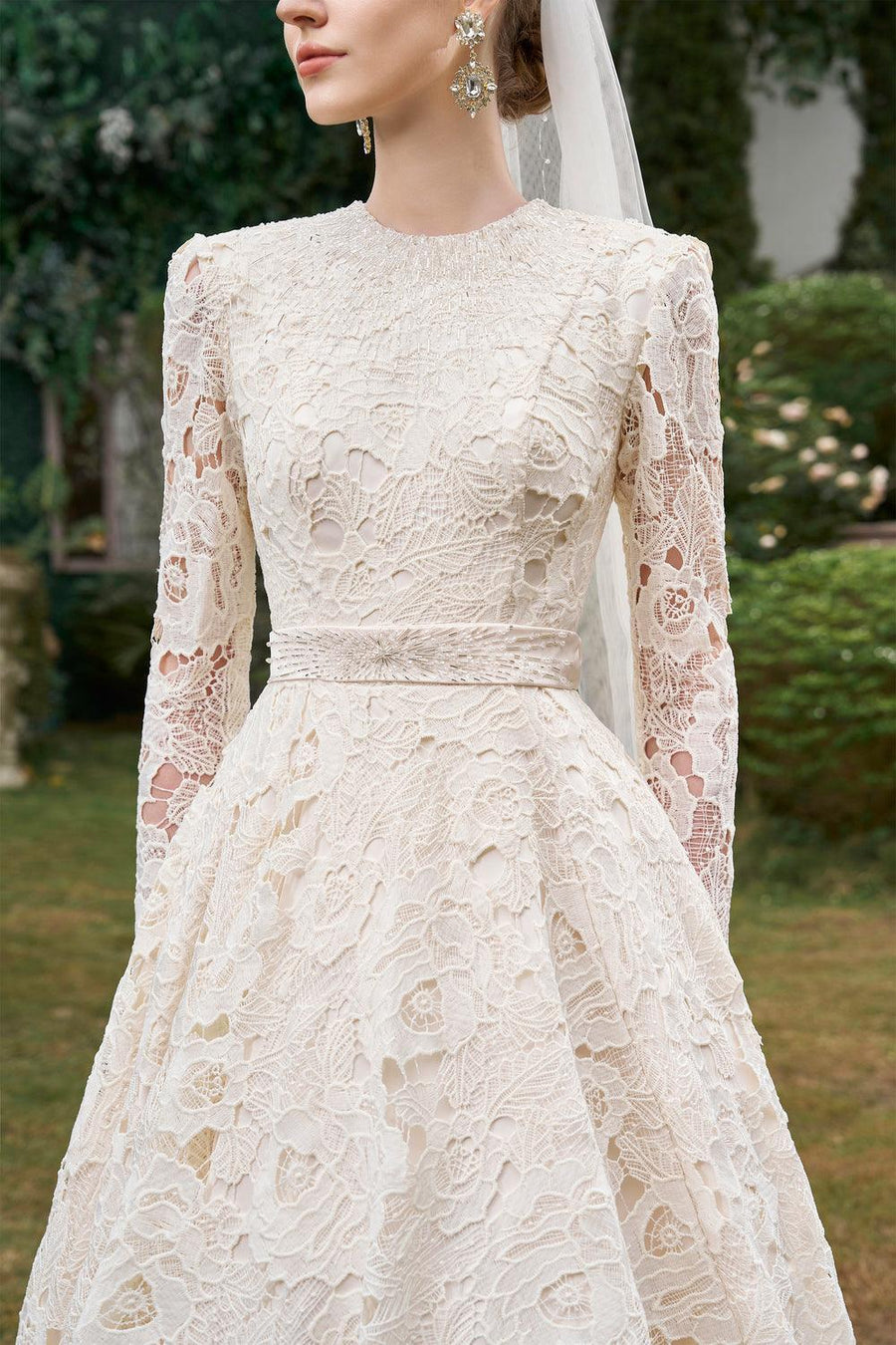 Cisneros Ball Gown Round Neck Silk Lace Floor Length Dress Gown Dress I.H.F Atelier