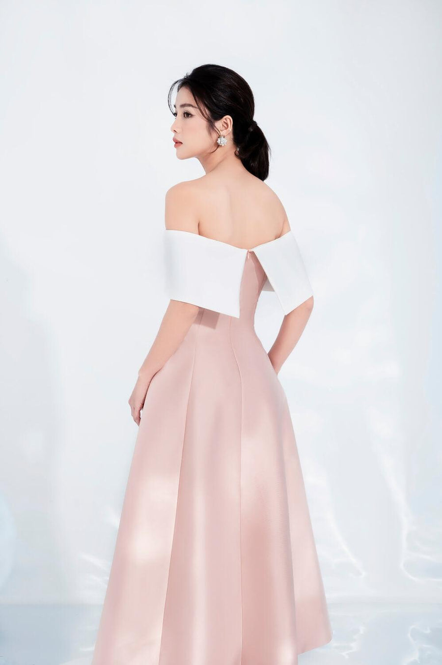 Dakota Slit Off-Shoulder Taffeta Midi Dress Midi Dress Larmes