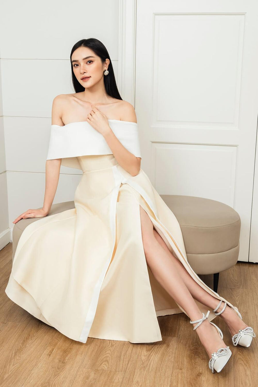 Dakota Slit Off-Shoulder Taffeta Midi Dress Midi Dress Larmes
