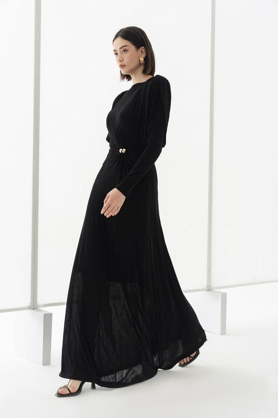 Diva Straight Boat Neck Knitted Fabric Maxi Dress Maxi Dress Eegen Studio