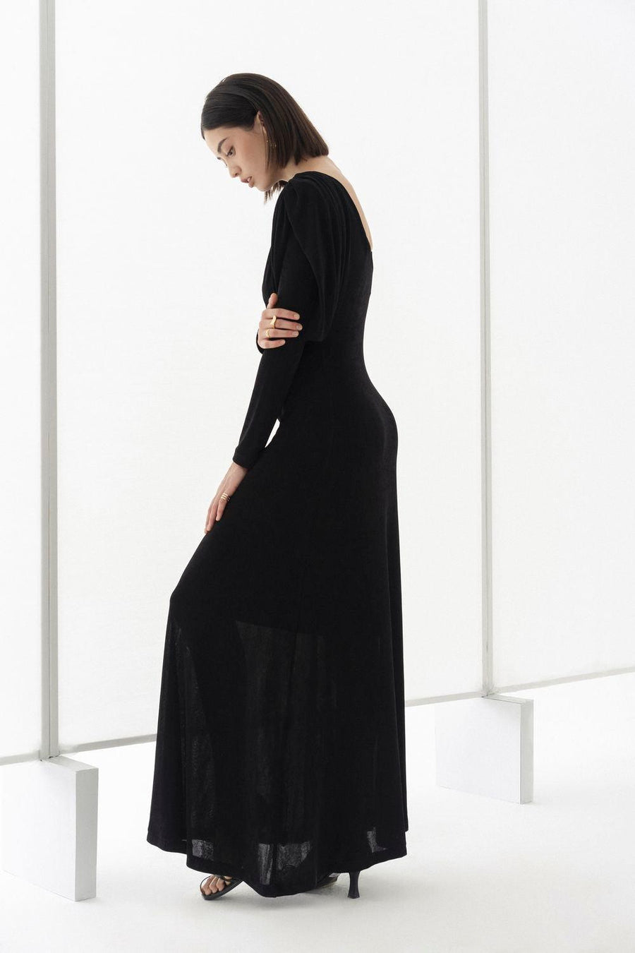 Diva Straight Boat Neck Knitted Fabric Maxi Dress Maxi Dress Eegen Studio