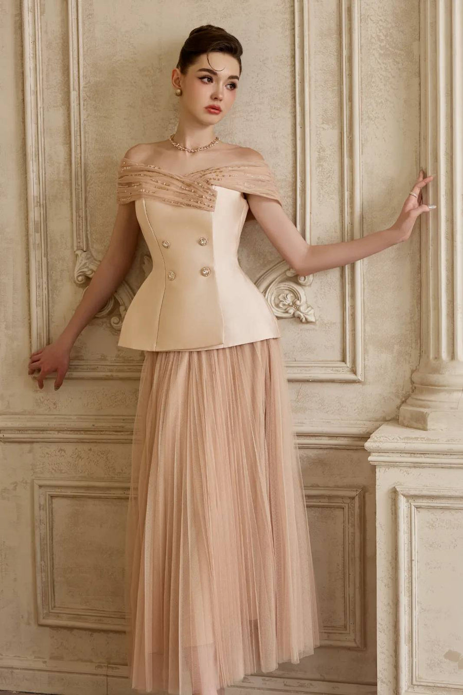 Dorell Off-Shoulder Top 6