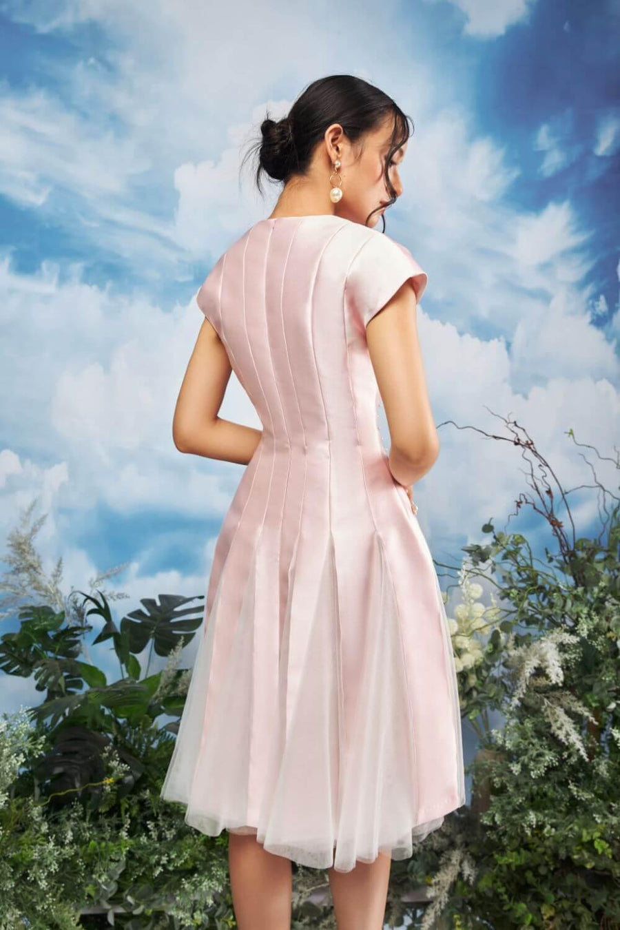 Dragg A-line Cap Sleeved Mesh Taffeta Knee-length Dress 5
