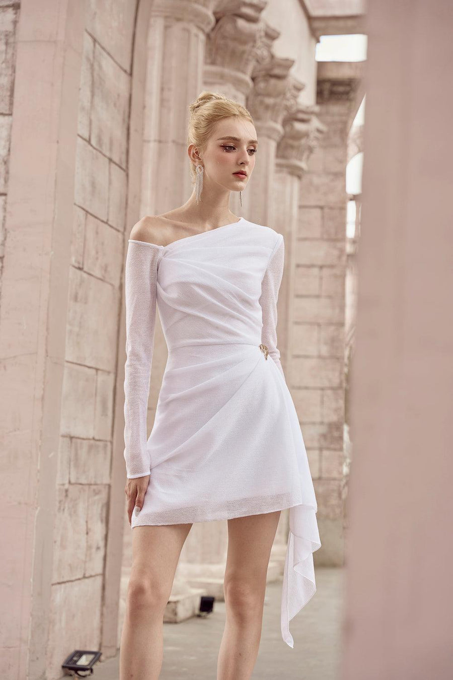 Eira A-line Asymmetric Shoulder Spandex Mini Dress Mini Dress Calista de Minh Thanh