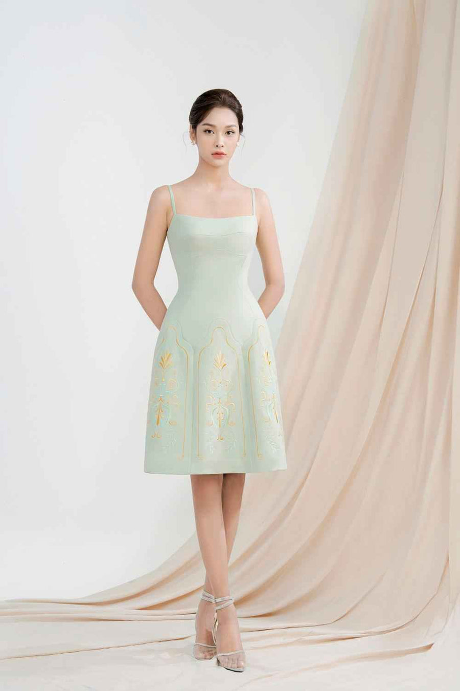 Elizabeth A-line Embroidered Polycotton Knee-length Dress