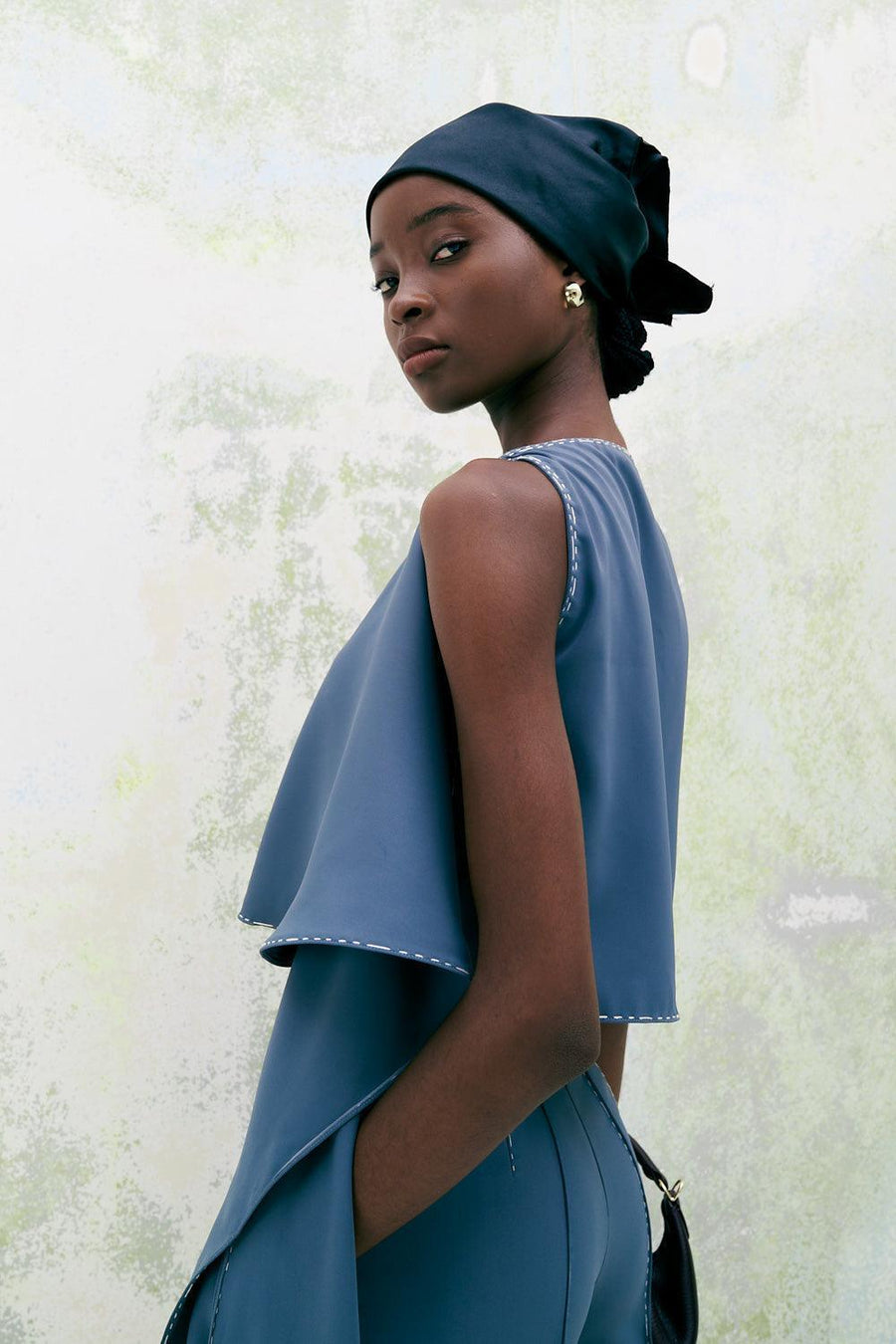 Elongated Cropped Extended Flap Crepe Top Sleeveless Top Lecia RTW