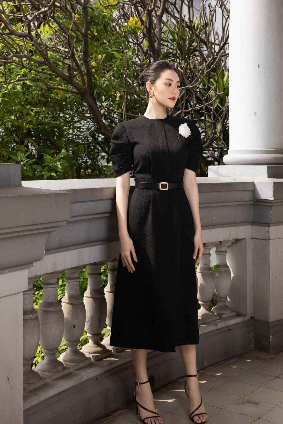 Eva Slit Puffy Sleeved Wool Midi Dress