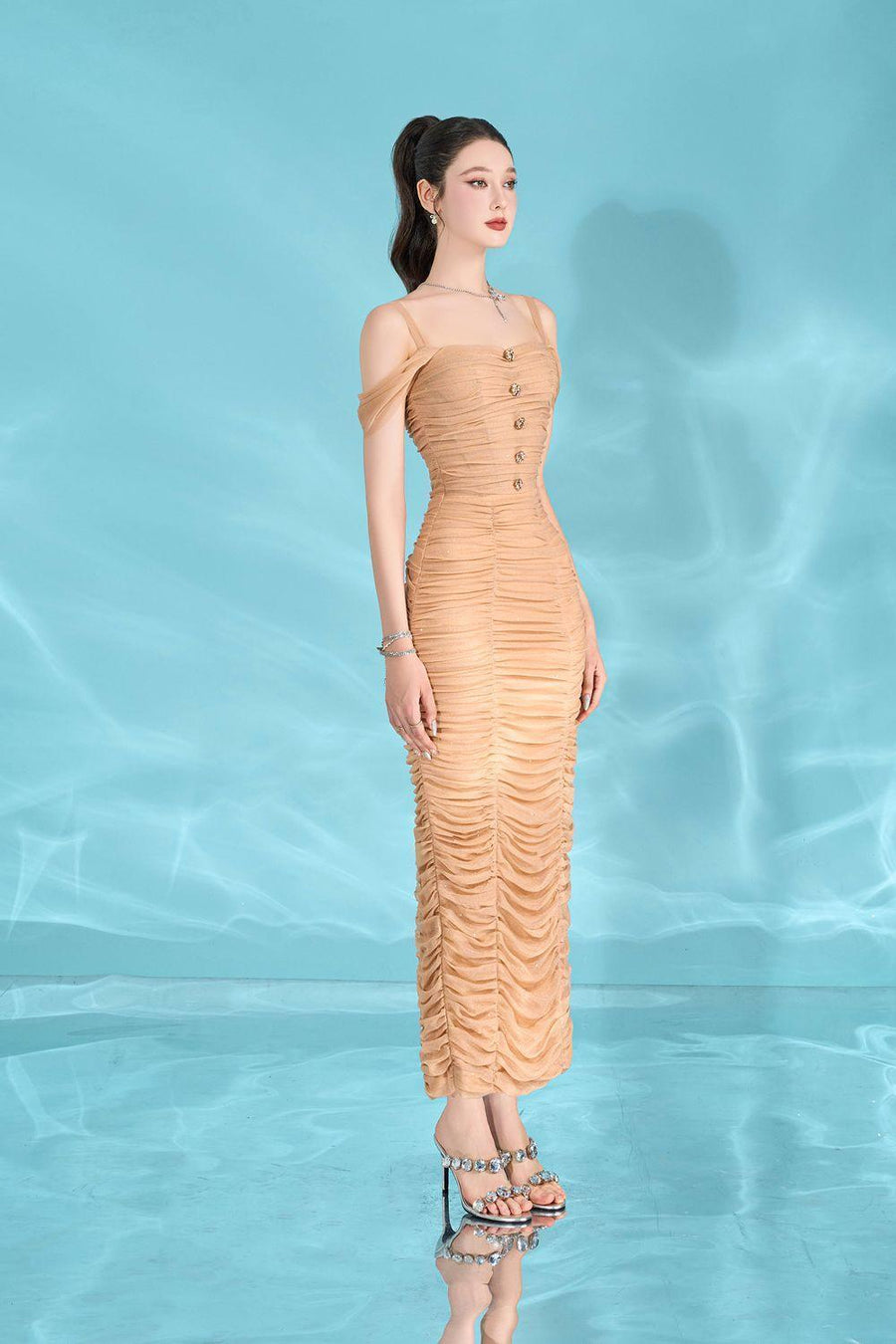 Evelyn Bodycon Cold Shoulder Sleeved Spandex Midi Dress Midi Dress Calista de Minh Thanh