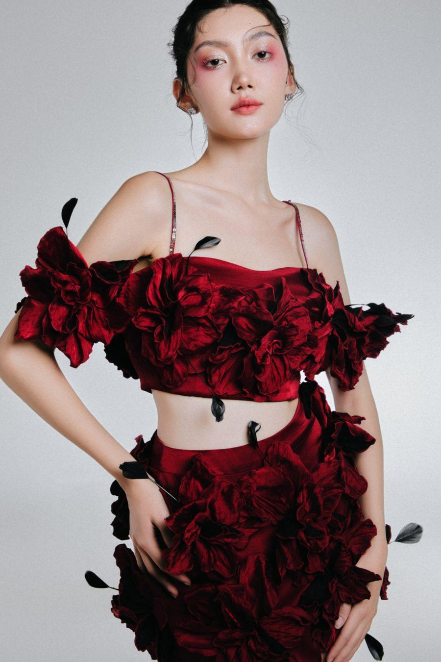Ferial Cropped Flower Applique Silk Mini Set 2