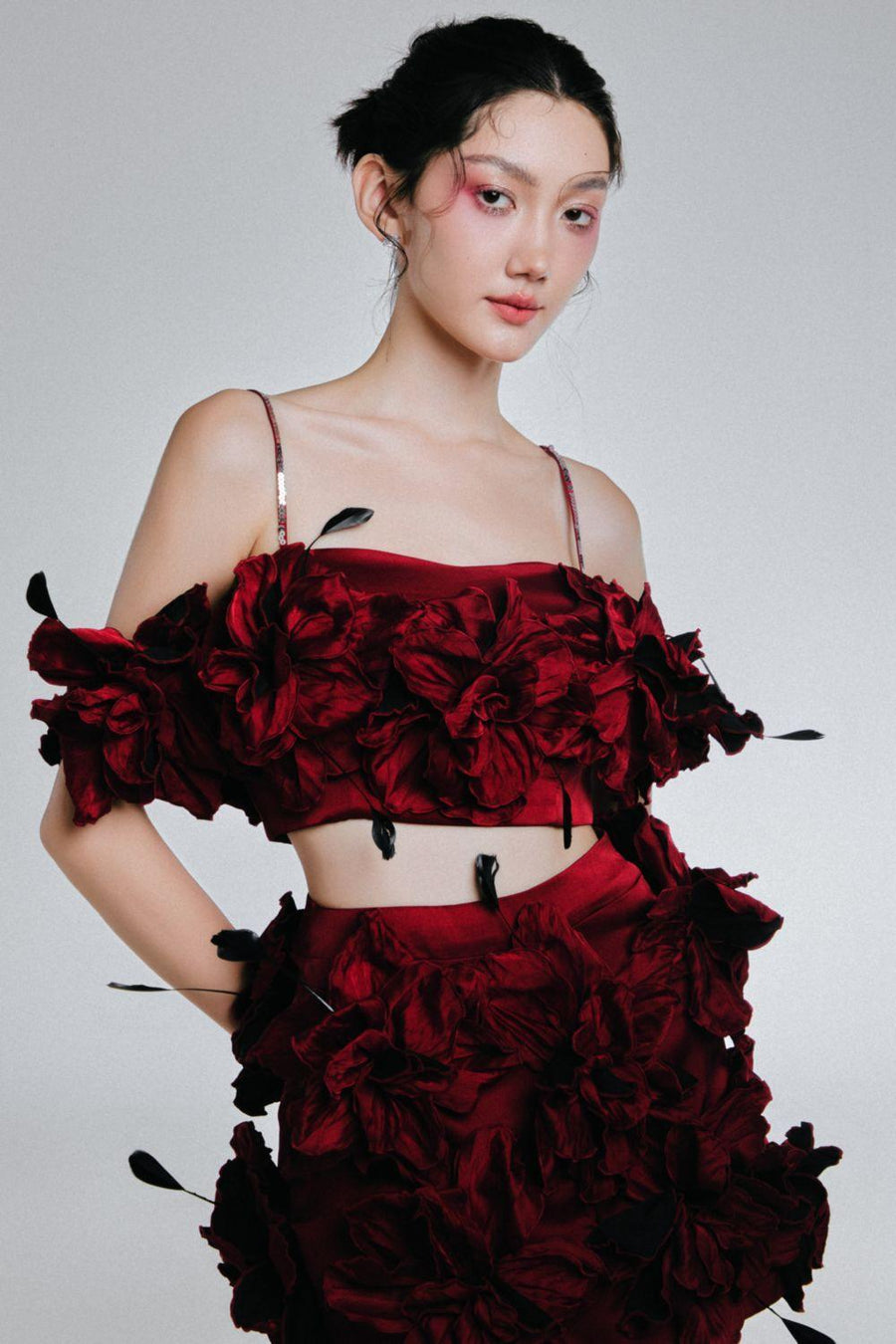 Ferial Cropped Flower Applique Silk Mini Set 3