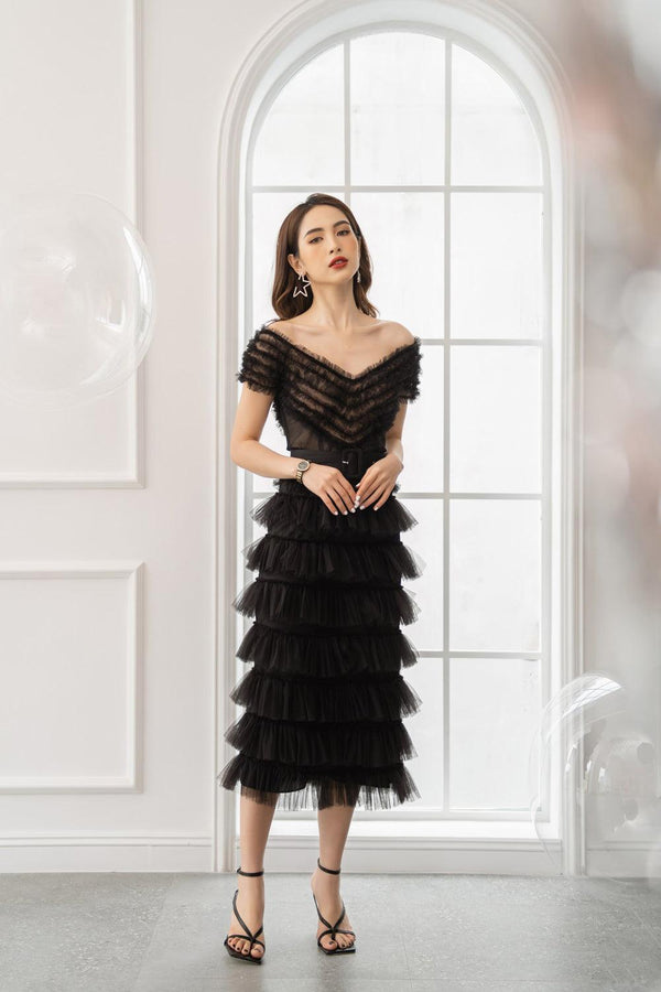 Gelsemium Layered Ruffled Mesh Midi Dress