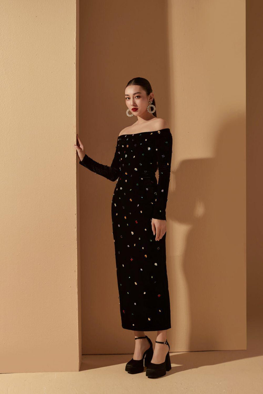 Genesis Sheath Off-Shoulder Velvet Midi Dress Midi Dress 21Six