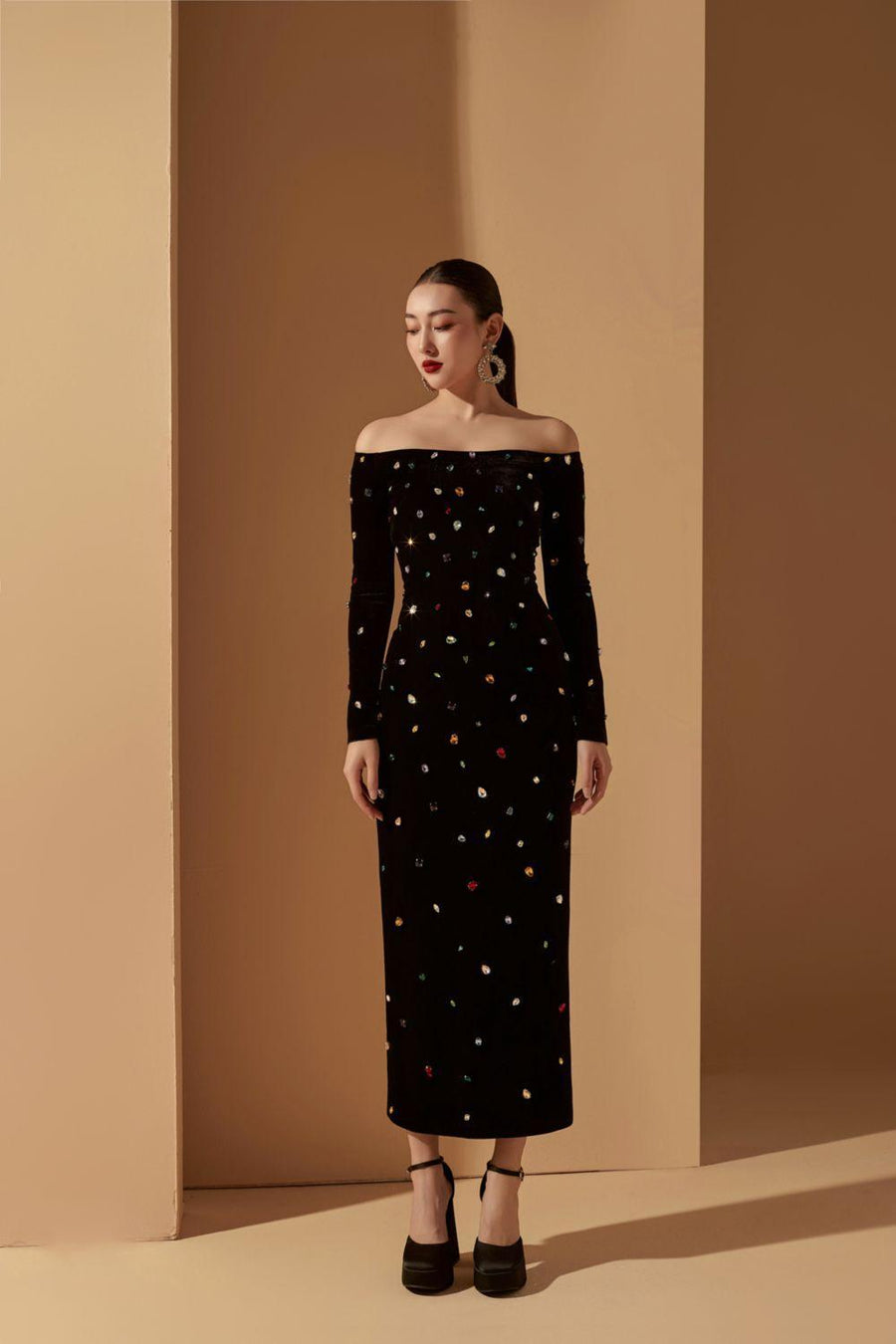Genesis Sheath Off-Shoulder Velvet Midi Dress Midi Dress 21Six