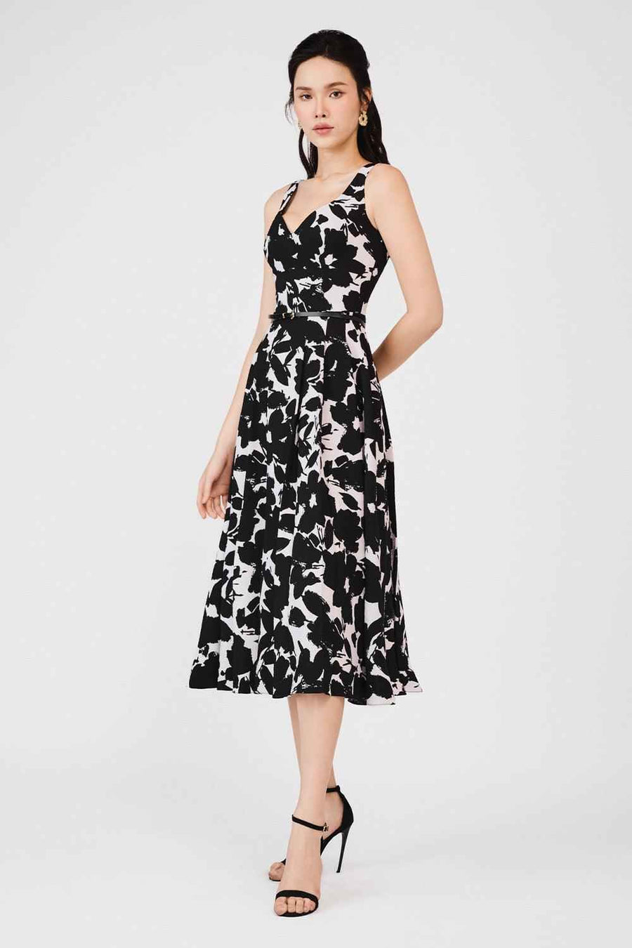 Giavanna Pleated Loose Strap Poly Silk Calf Length Dress