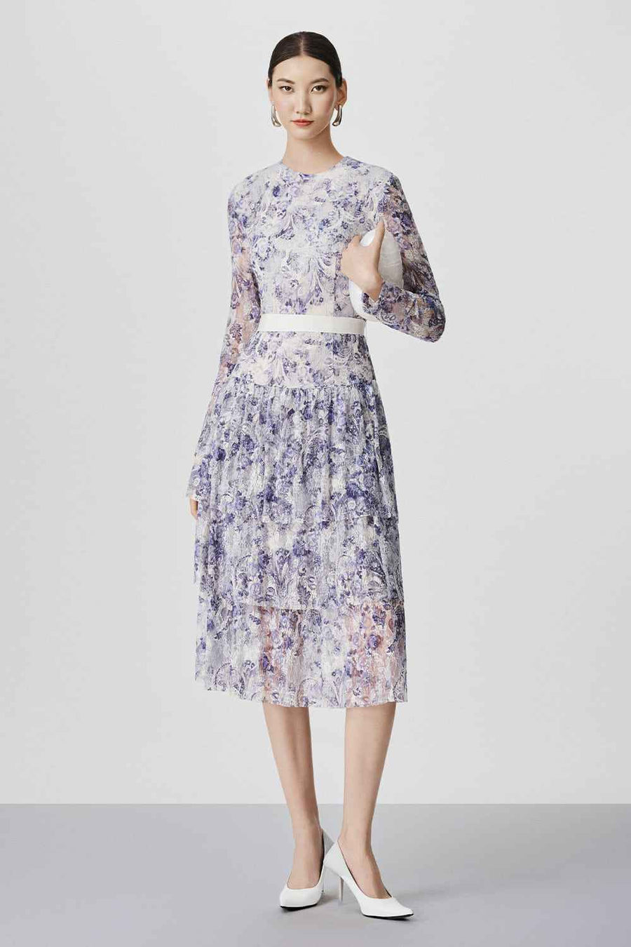 Jolie Layered Round Neck Lace Midi Dress