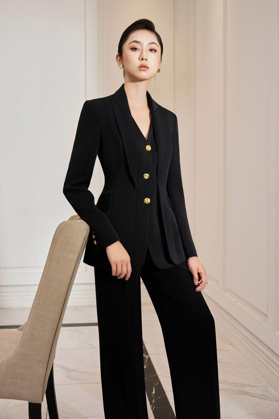 Hanna Hourglass Layered Gabardine Blazer 15
