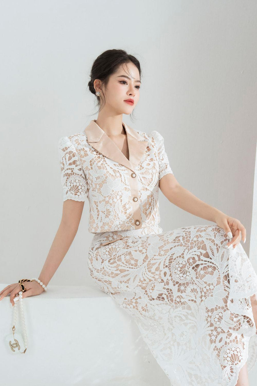 Jenny Cropped Peak Lapel Lace Shirt Shirt Cordia