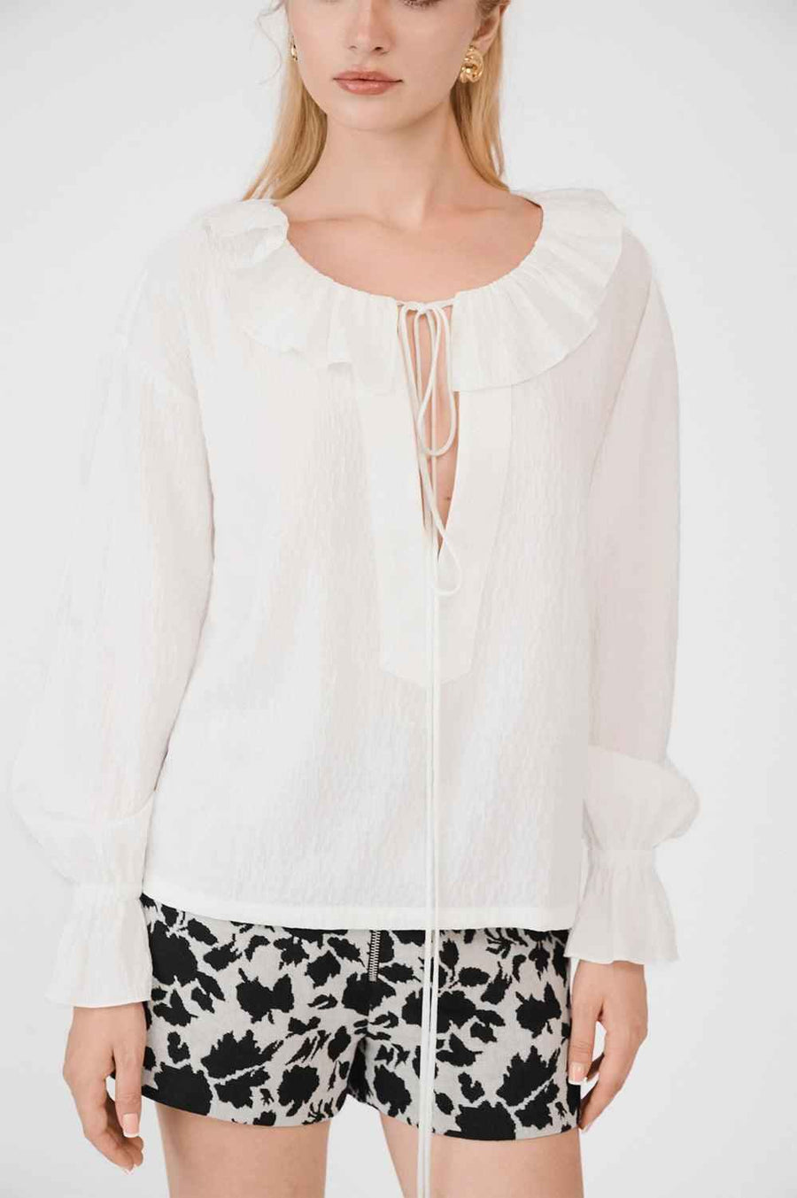Jolene Blouson Tie String Foam Top