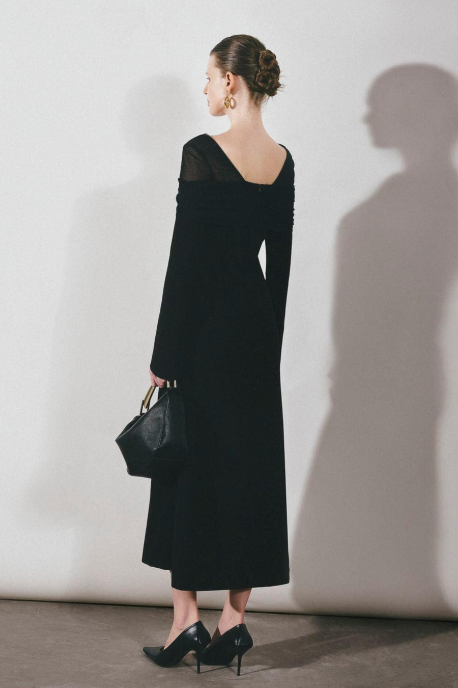 Jream Sheath Long Sleeved Satin Crepe Midi Dress Midi Dress Lecia RTW