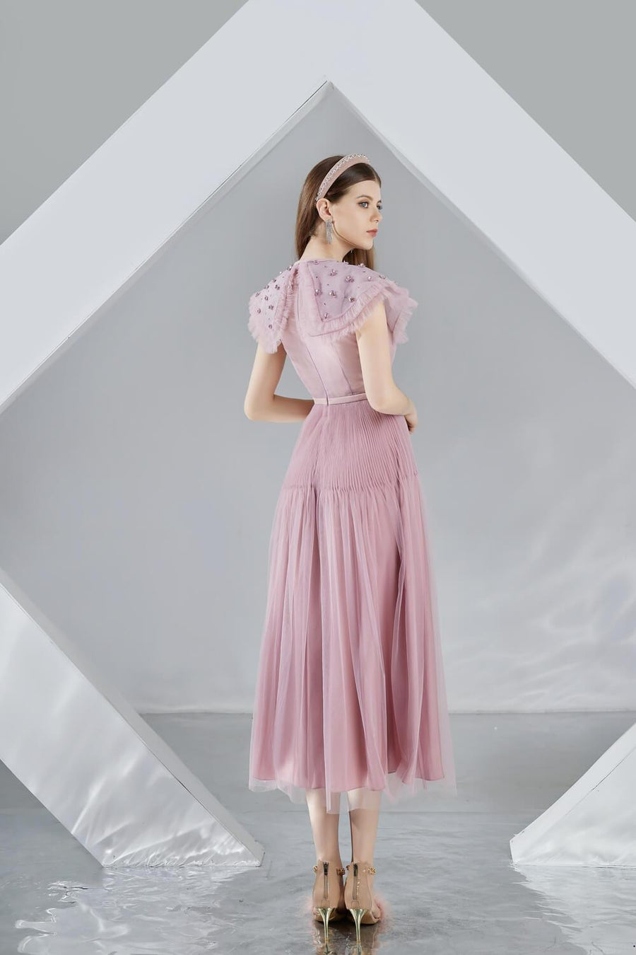 Jully Gathered Round Neck Organza Midi Dress 4