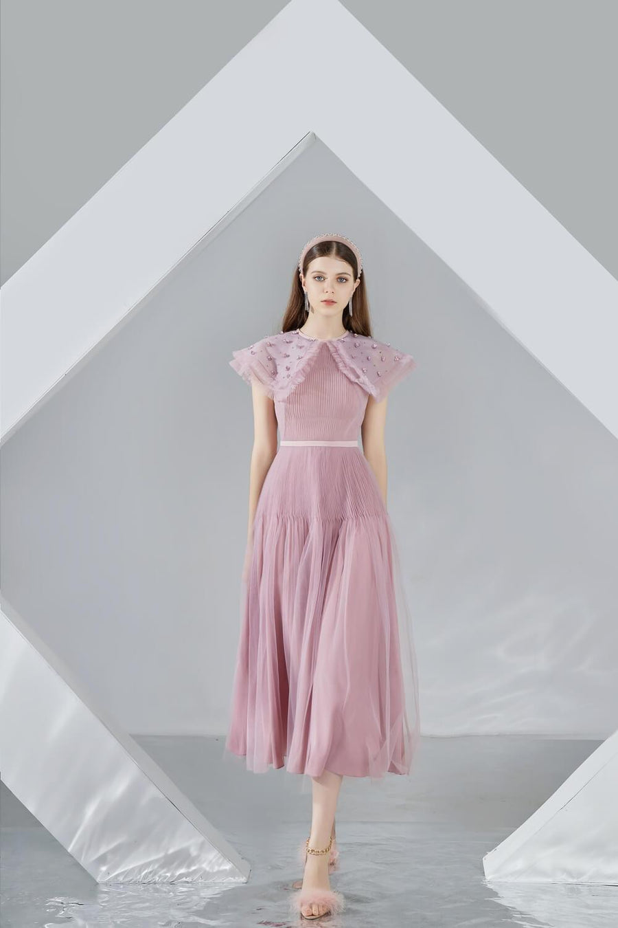 Jully Gathered Round Neck Organza Midi Dress 5