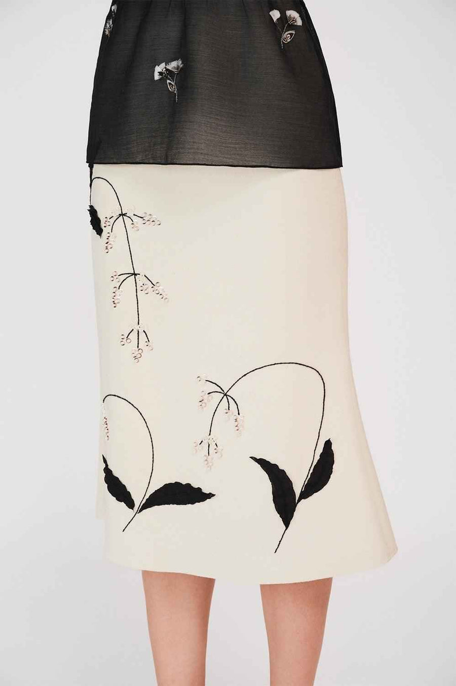 Kamiyah Trumpet Flower Applique Taffeta Calf Length Skirt