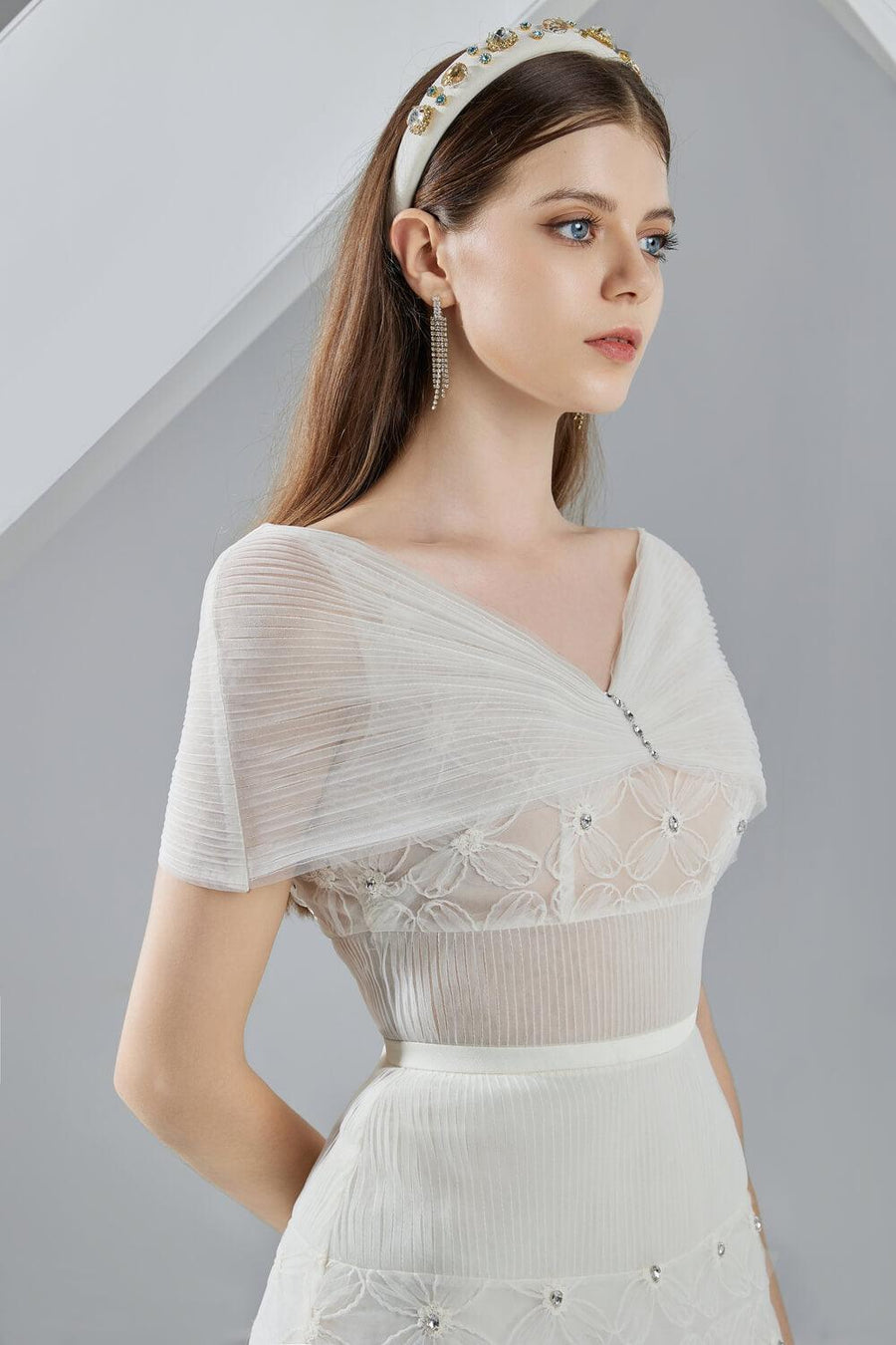 Kenna Straight Cape Sleeved Organza Midi Dress 2
