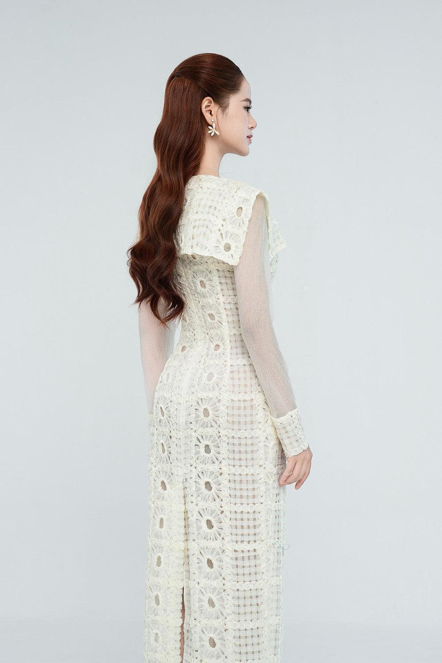 Kinley Sheath Cape Shoulder Chanel Midi Dress Midi Dress Cordia