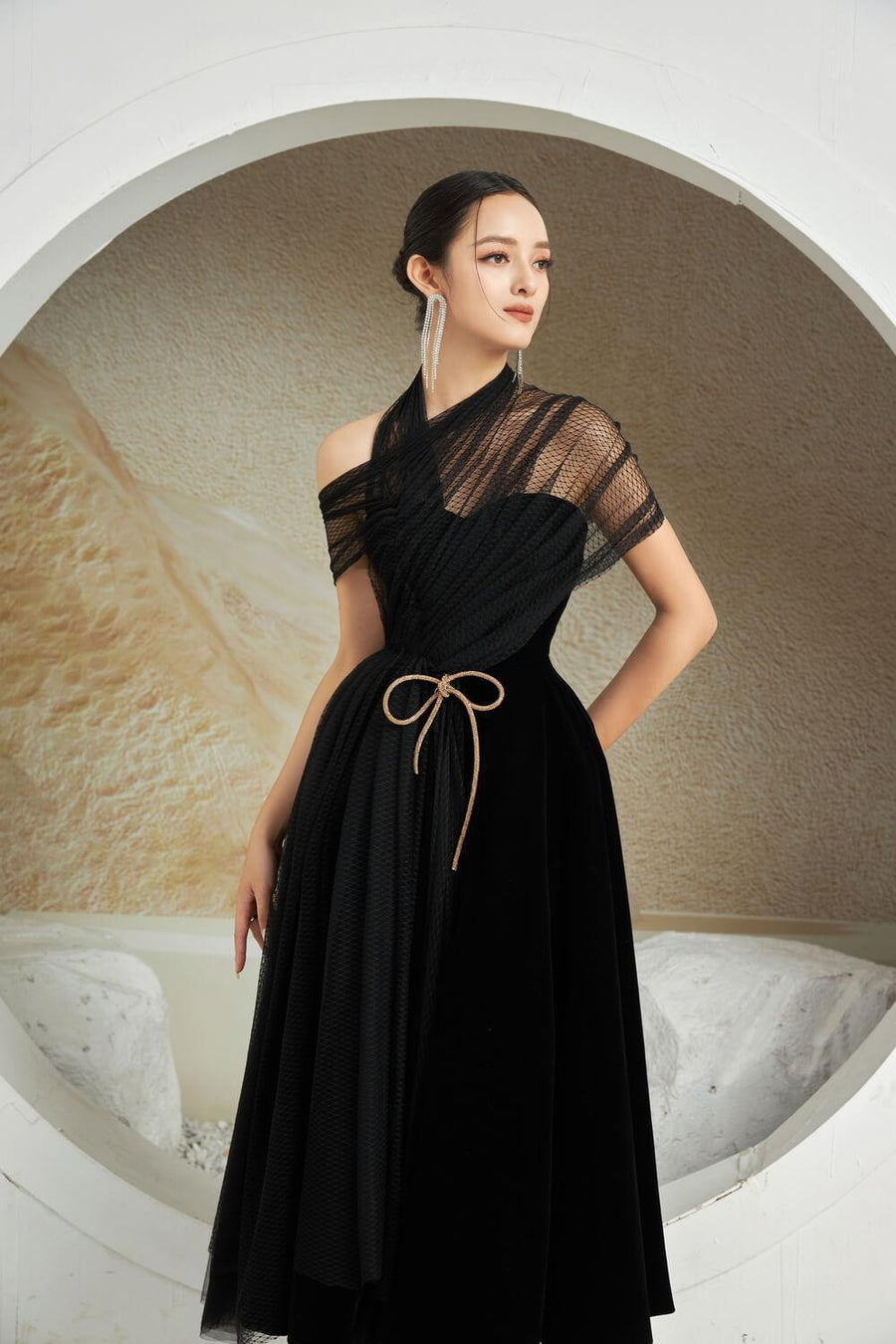 Leslie Fit and Flare Crossover Mesh Taffeta Maxi Dress 31