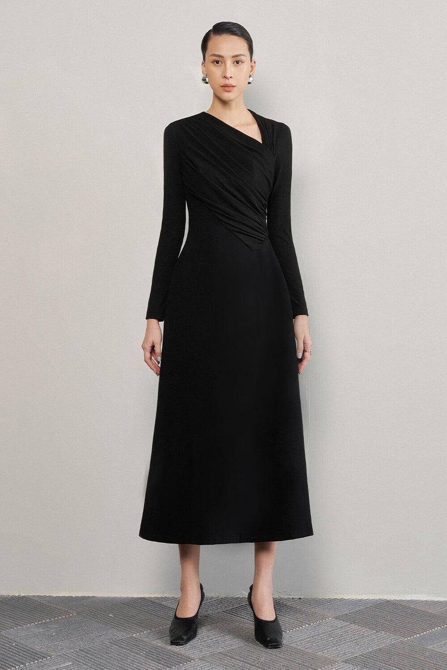 Lopsided A-line Long Sleeved Crinkle Crepe Midi Dress Midi Dress Eegen Studio