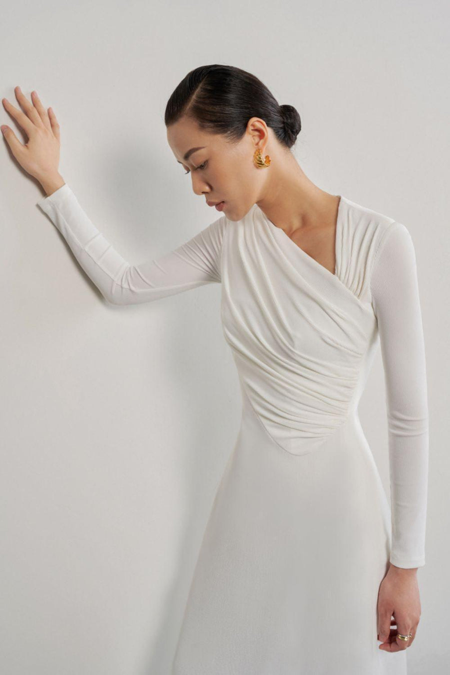 Lopsided A-line Long Sleeved Crinkle Crepe Midi Dress Midi Dress Eegen Studio