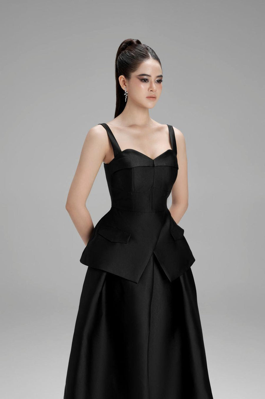 Lucy Peplum Semi-Heart Neck Taffeta Top Sleeveless Top Cordia