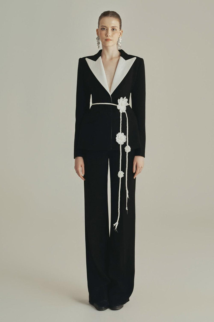 Luna Structured V-Neck Poly Silk Blazer 5