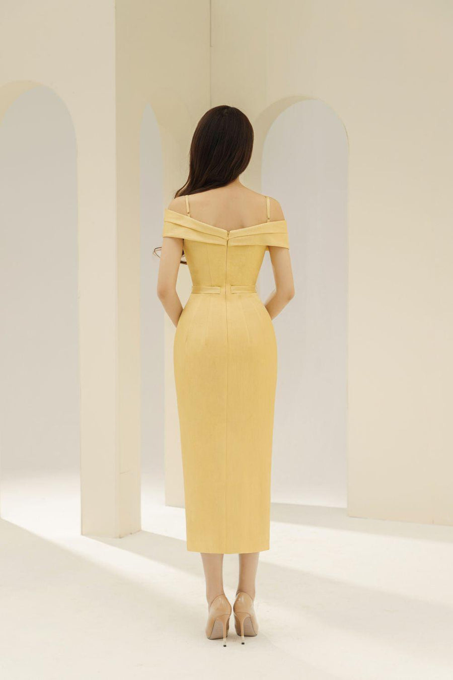 Madalena Pegged Cold Shoulder Sleeved Polyester Silk Midi Dress 5
