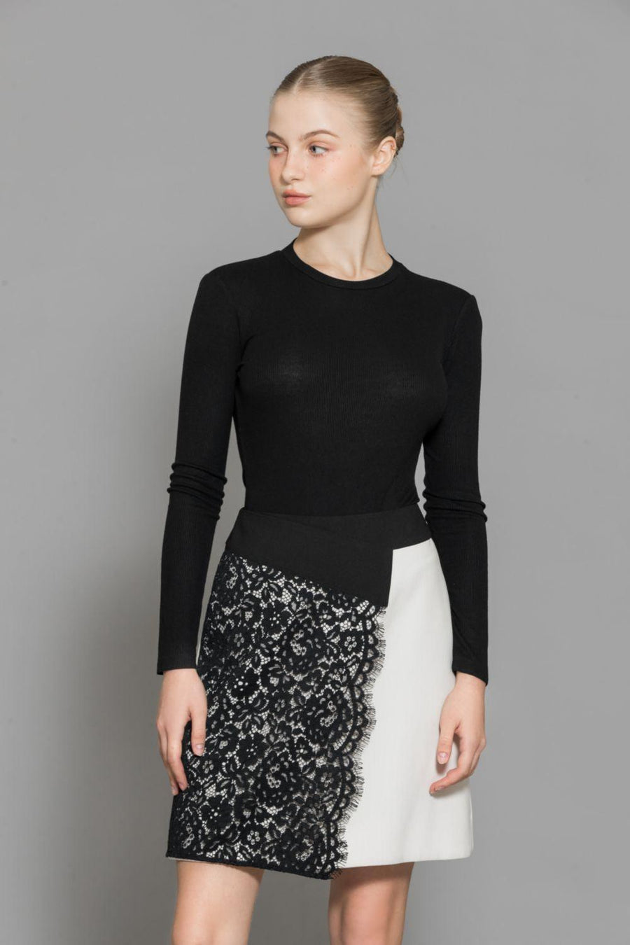 Maddie Bodycon Long Sleeved Knitted Fabric Top 2