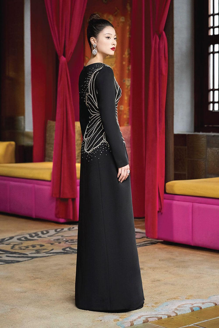 Magnif Sheath Boat Neck Velvet Satin Maxi Dress 3